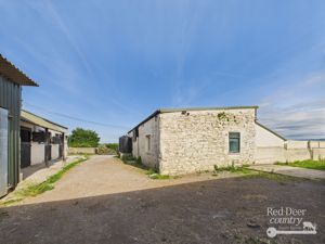 Stables- click for photo gallery